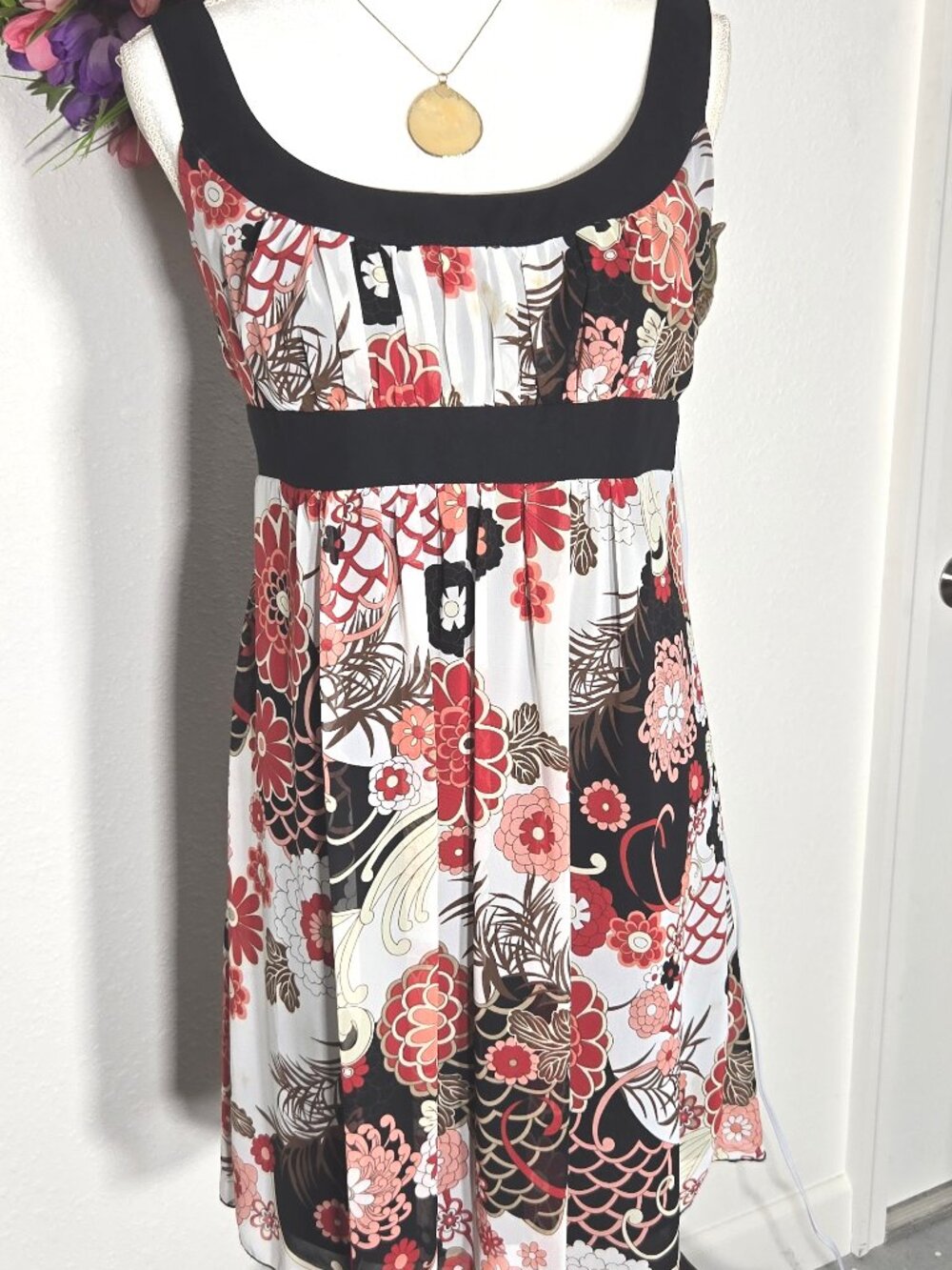 B. Smart Floral Empire Waist Sleeveless Dress - Size 13/14 - NECKLACE FREE
